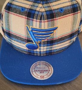 NHL St. Louis Blues snapback flat bill